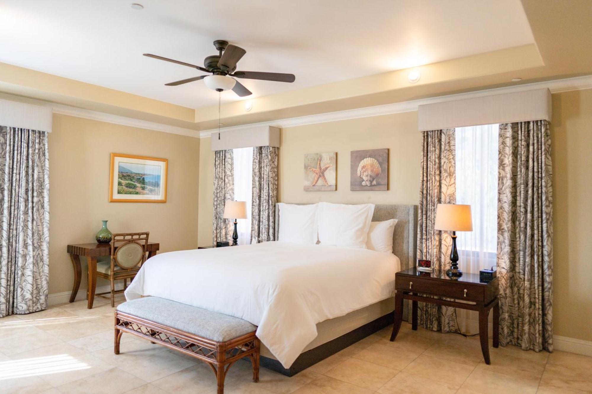Resort Dolphin Bay And