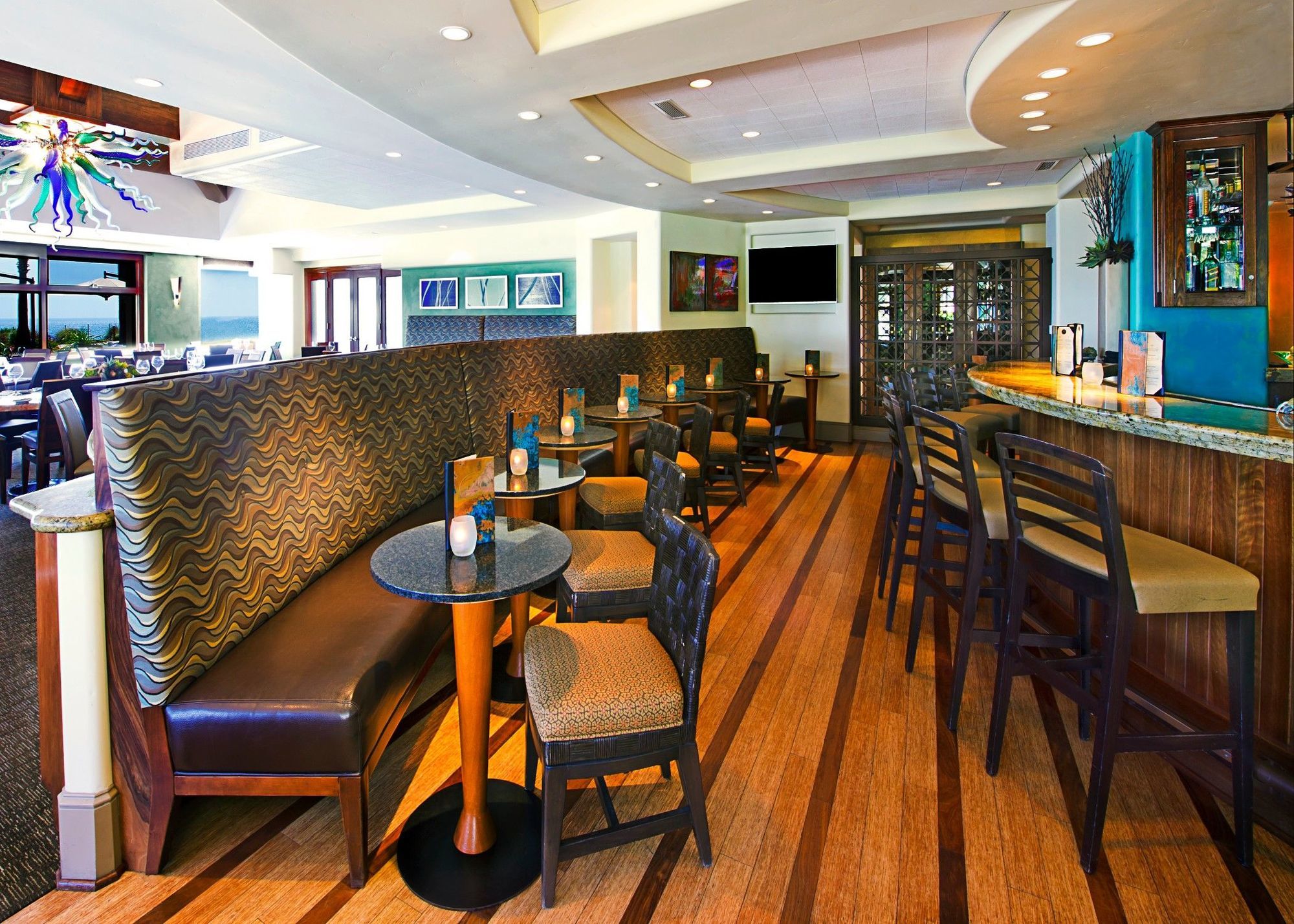 Resort Dolphin Bay And 4*